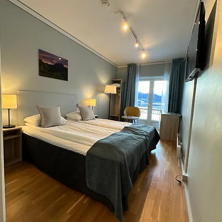 Brakanes Отель 4*